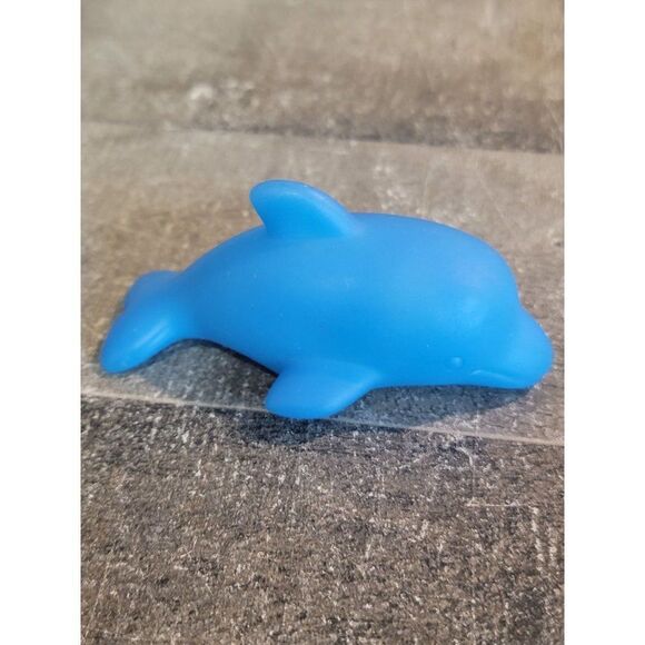 Blue dolphin sea ocean animal creature zoo toy figure - Picture 2 of 3